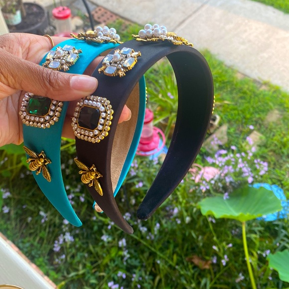 Queen Bee Jeweled headband - Picture 3 of 5